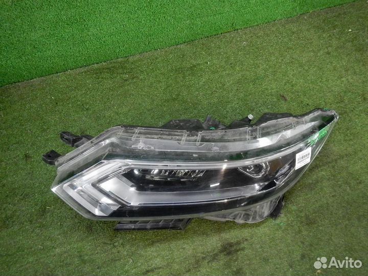 Фара левая Nissan Qashqai