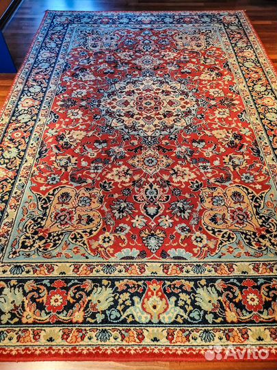 Ковер шерстяной