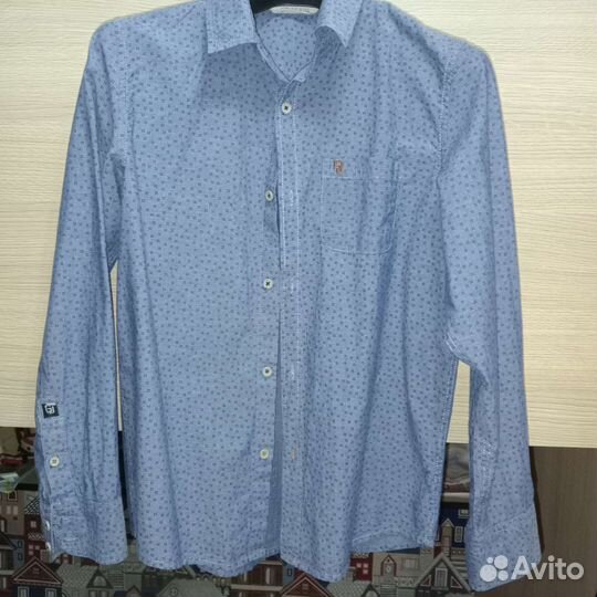 Рубашки, школьные и не очень. 152разм. Есть белая