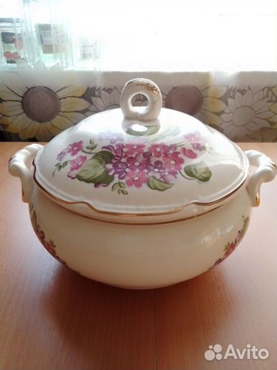 Супница и тарелка 