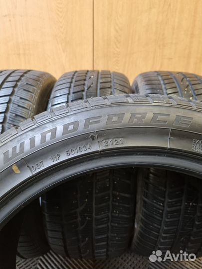 Windforce Snowblazer UHP 235/45 R18