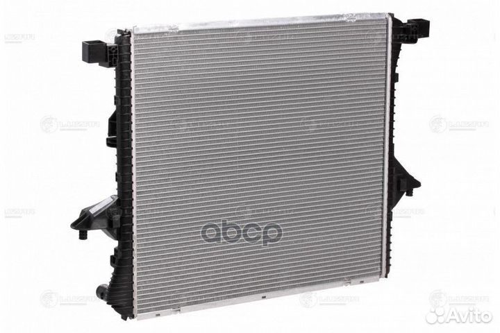 Радиатор системы охлаждения LRc 182H LRC182H luzar