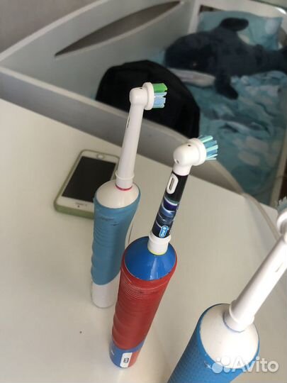 Зубная щетка oral b