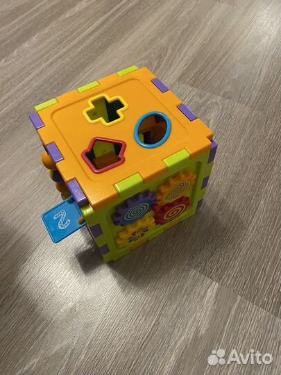 Развивающая игрушка бизикуб