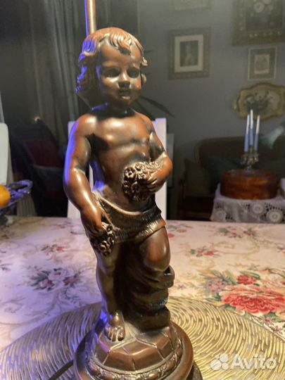 Настольная лампа Путти