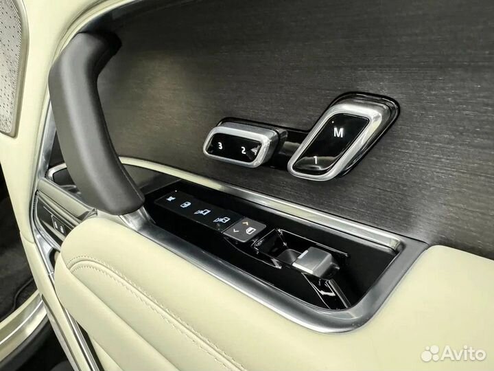 Land Rover Range Rover 4.4 AT, 2024