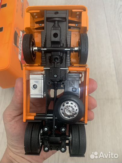 Модель Mercedes 1/32