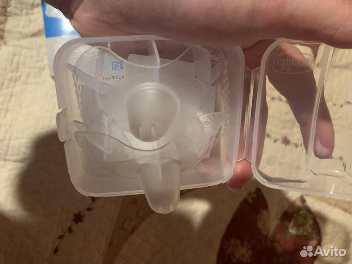Накладки chicco новые