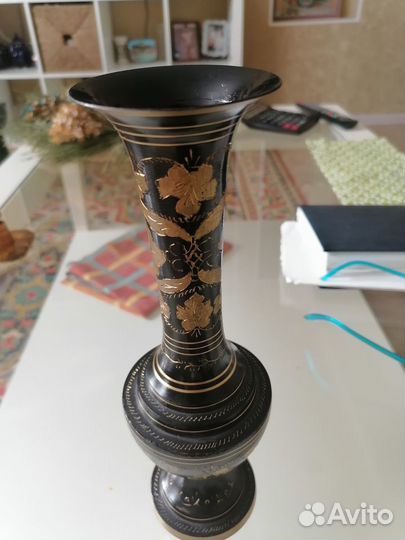 Ваза металлическая индия