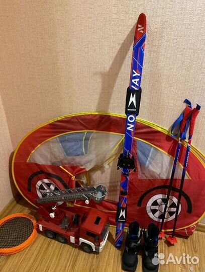 Беговые лыжи детские комплект с ботиночками