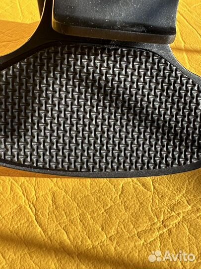 Держатель для смартфона в автомобиль