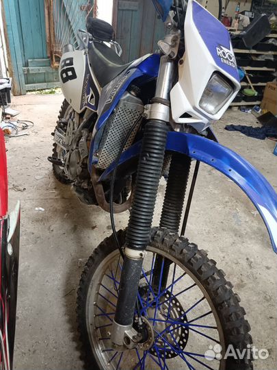 Suzuki DRZ-400 S