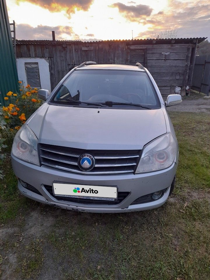 Geely MK Cross: фото владельца