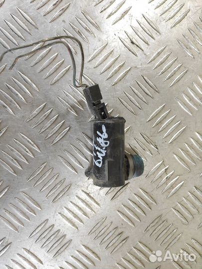 Насос омывателя Daihatsu Atrai 7