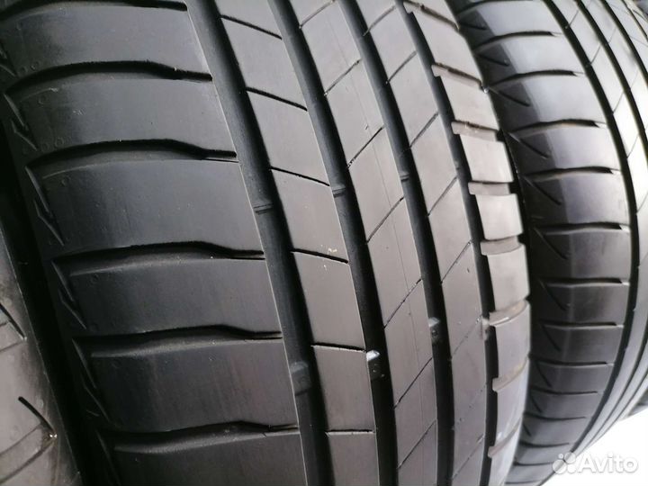 Bridgestone Turanza T005 215/55 R17