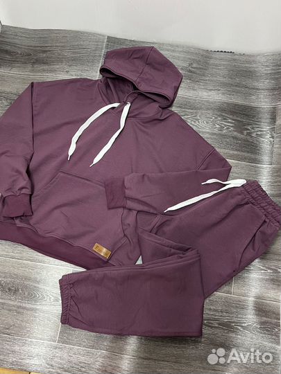 Костюм спортивный женский