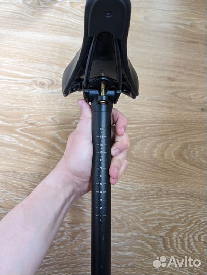 Седло и подсидельный штырь для велосипеда 27,2