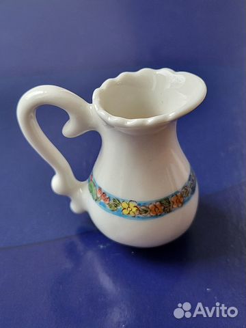 Кувшинчик миниатюрный фарфоровый коллекционный