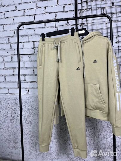 Костюм спортивный Adidas