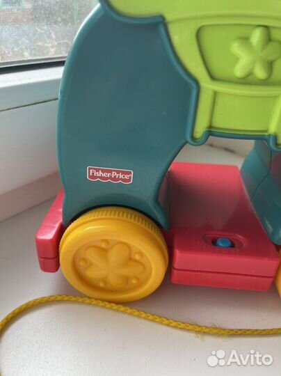 Fisher price слон-каталка