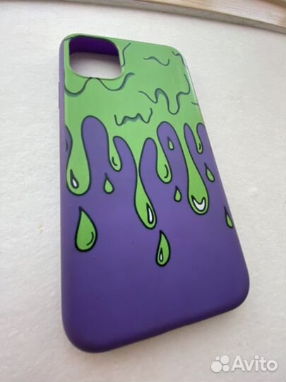 Чехол на iPhone 11