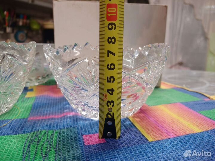 Хрустальные вазы несколько разных внутри