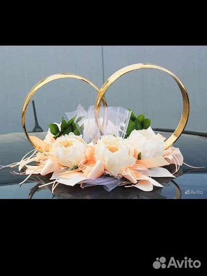 Свадебное украшение на авто