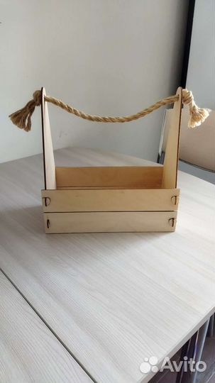 Подарочная коробка