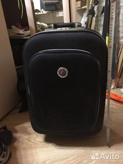 Чемодан небольшой б/у
