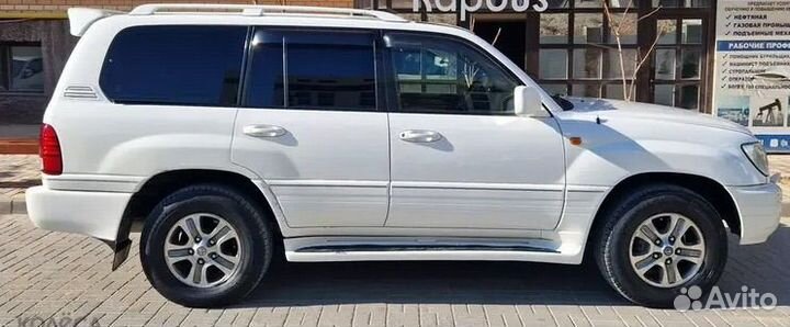 В разборе Lexus LX 470 2007