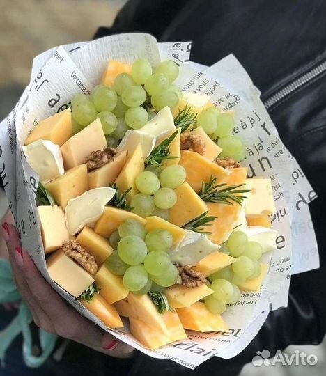 Съедобный букет из сыра на день рождения