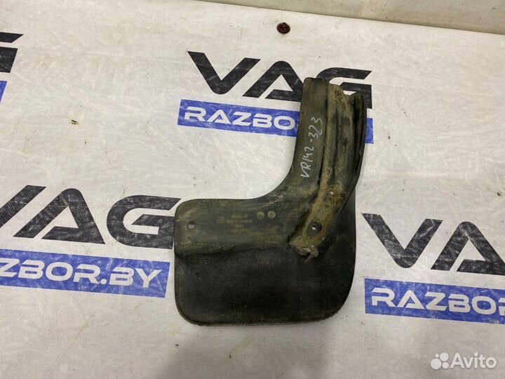 Volkswagen Passat B82015 3G0075111VR142-323