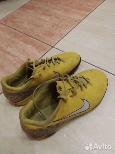 Футбольные бутсы nike mercurial