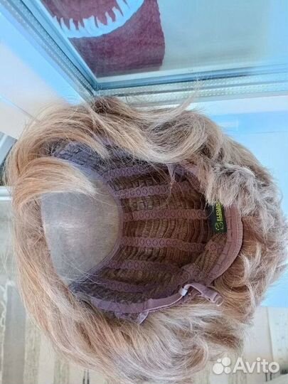 Парик женский