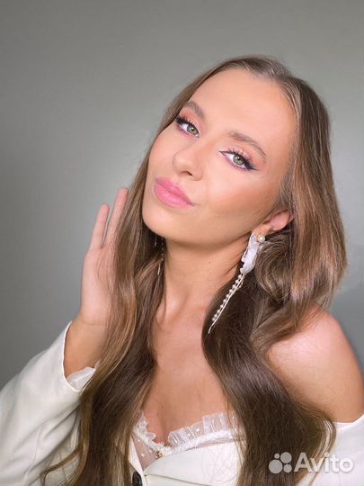 Макияж, визажист, прически (локоны)