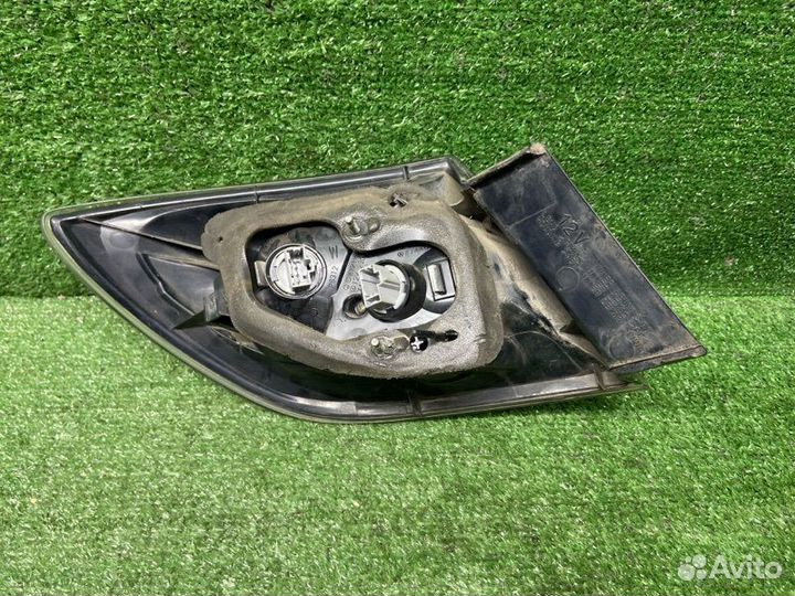 Фонарь задний правый Mazda 3 BK