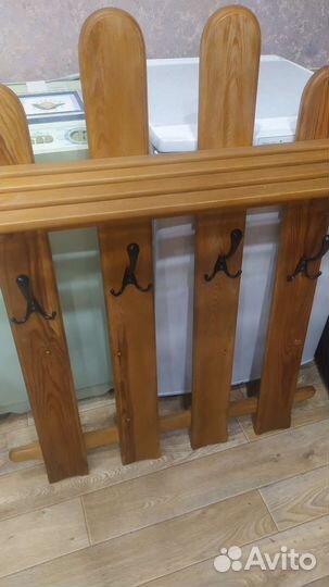 Вешалка в прихожую