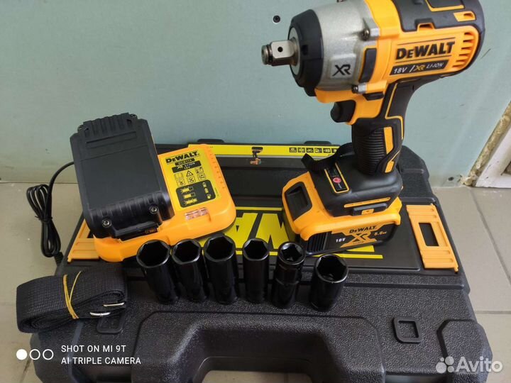 Гайковерт dewalt с набором головок