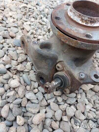 Поворотный кулак bmw 3 e90