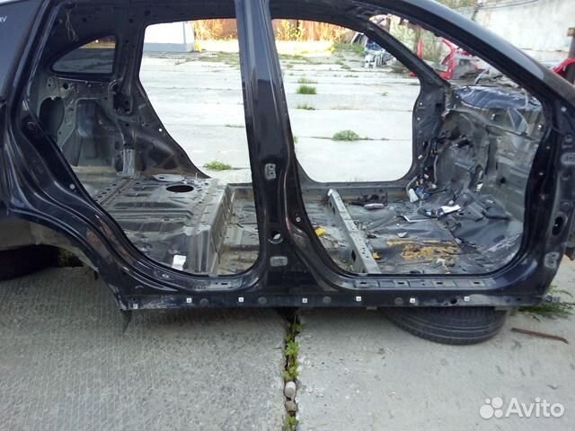 Порог правый со средней стойкой Honda CR-V (2007-2