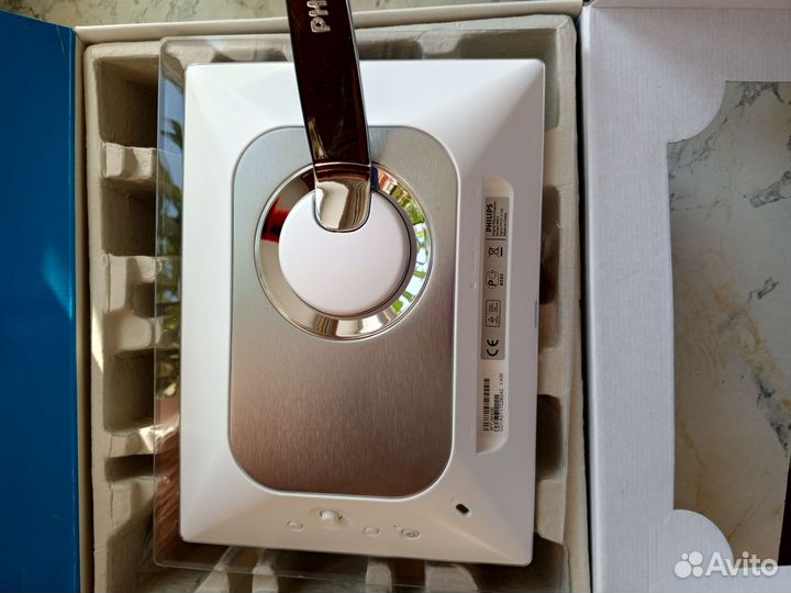 Фоторамка Phillps плюс карта памяти в подарок