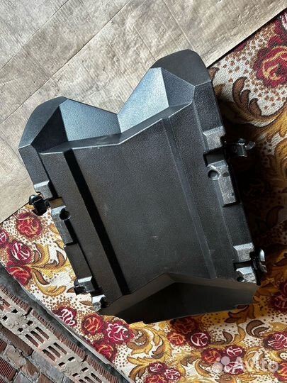 Кофр для снегохода и другие запчасти