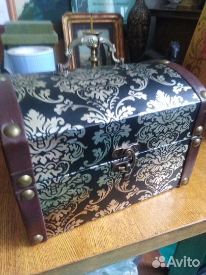 Сундук косметичка