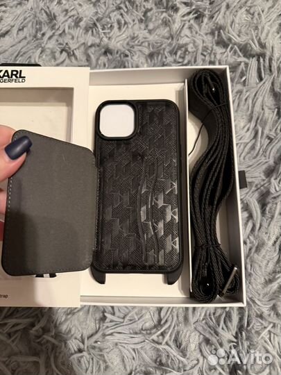 Чехол на iPhone 14