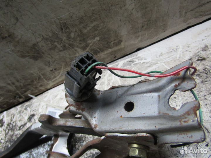 Педаль тормоза Тойота Королла 2000г 1.6л 81кВт