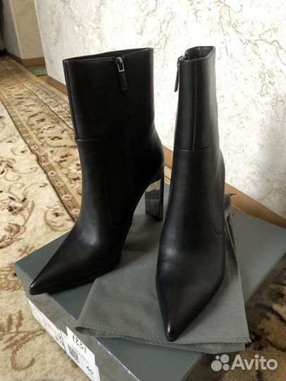 Сапоги женские италия