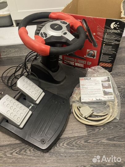 Игровой руль logitech