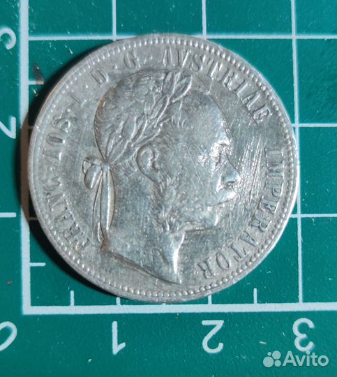 Продам монету