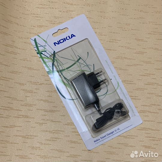 Зарядное устройство Nokia