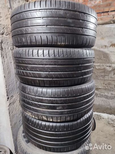 Viatti Strada Asimmetrico 245/45 R17